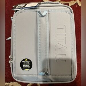 NWT Titan Arctic Zone Fridge Cold, Crush Resistant Lunch Pack with 2 Ice Walls